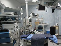 La División de Cirugía ha renovado<br>buena parte de sus equipos y cuenta<br>con pabellones inteligentes