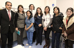 Dr. Kawaguchi y su equipo de trabajo