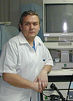 Dr. Marcelo Ross,<br>cirujano del Hospital Naval <br>“C. Guzmán”