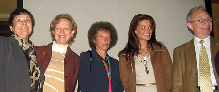Dra. Arraigada, Dra. Fischer, Dra. Milinarsky,<br> Sra. Andrea Molina y Dr. Arinoviche