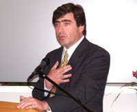 Dr. Ricardo Tuane