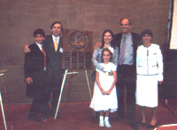 Dr. Eduardo Bancalari, cuando recibió<br>el Virginia Apgar Award