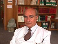 Dr. Hernán Villalobos, miembro<br>de la generación del '52