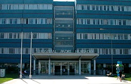 Hospital Padre Hurtado recibió delegación española