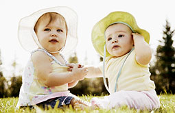 La lactancia protege a los niños de la fiebre por vacunación