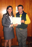 Dra. Paola Gatica,<br>de Laboratorios SAVAL<br> y Dr. Mario Pellón