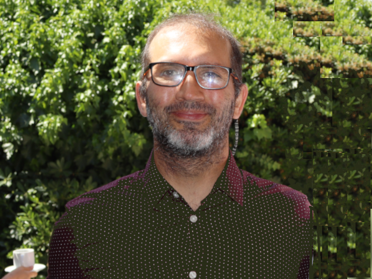 “El enfoque geriátrico no es dejar de tratar, es cuidar la dignidad del paciente”