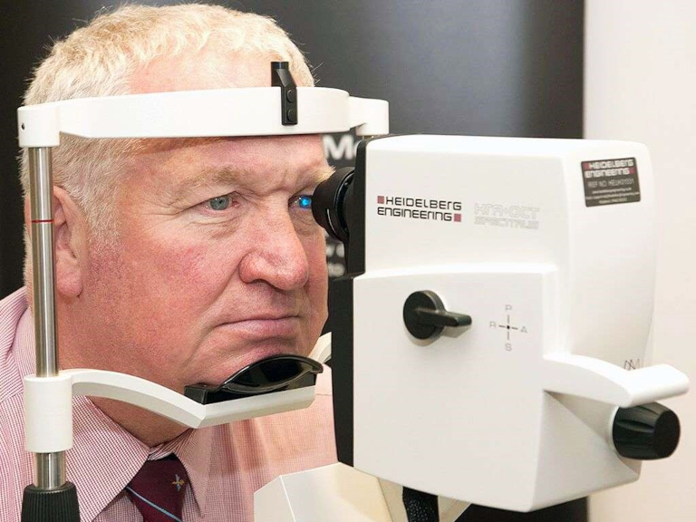 tomografía óptica, hospital de chillán, oftalmología