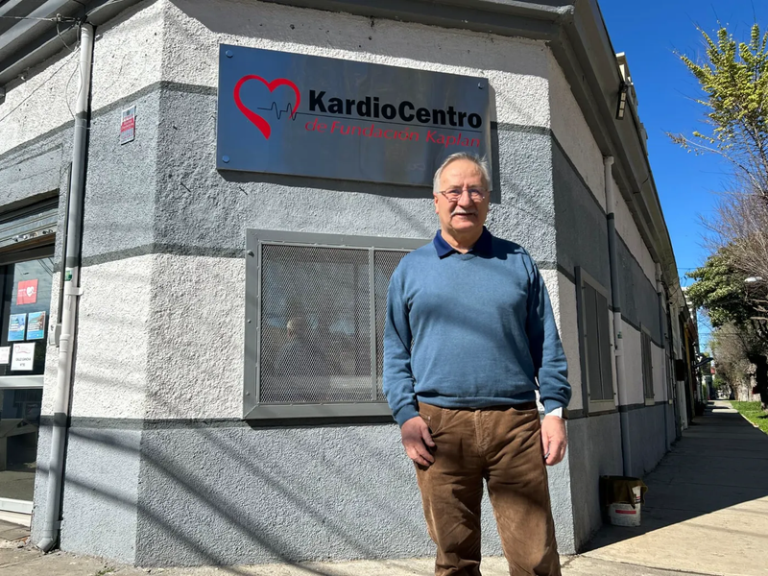 KardioCentro, Fundación Cardiovascular Dr. Jorge Kaplan Meyer, Fundación Kaplan, Jorge Kaplan Meyer, Oneglio Pedemonte, Arnoldo Marambio, cardiología, salud cardiovascular, enfermedades cardiovasculares, prevención cardiovascular, factores de riesgo cardiovascular, diagnóstico cardiovascular, atención cardiovascular, prestaciones de salud, exámenes cardiológicos, test de esfuerzo, ecocardiograma Doppler color, Holter de arritmias, Holter de presión arterial, electrocardiograma de reposo, atención multidisciplinaria, seguimiento de pacientes, Viña del Mar, región de Valparaíso, centro especializado, atención de salud, prevención de enfermedades cardiovasculares