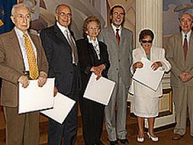 Facultad de Medicina de la U. de Chile nombra profesores eméritos 2006