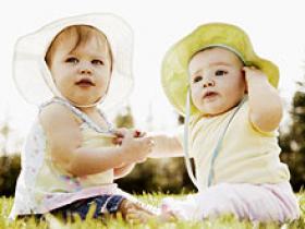 La lactancia protege a los niños de la fiebre por vacunación