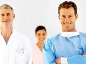 PEGIFNalfa2b mejora la neoplasia escamosa de la superficie ocular