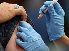 Vacunación antigripal reduce los eventos cardiovasculares del síndrome coronario agudo