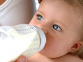 Leche parcialmente hidrolizada disminuye gravedad de la dermatitis atópica