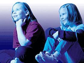 Sobrepeso en las niñas adelanta la pubertad