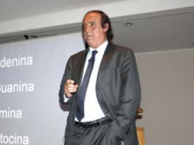 Dr. Carlos Calvo Monfil