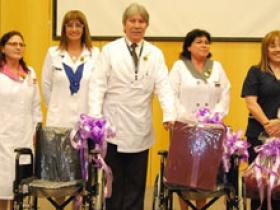 Dr. Alfredo Jerez y funcionarias del hospital