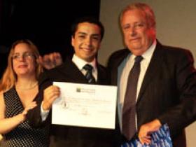 Dres. Ana María Julio, Davor Uribe y Sr. Aldo Valle