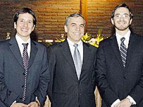 Dres. Claudio Pérez, Felipe Heusser y Michael Niklitschek