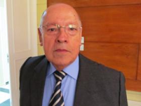 Dr. Alberto Moreno Parra