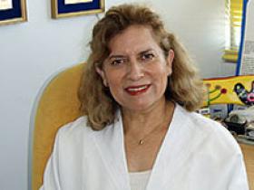 Dra. María Araya Álvarez