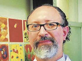 Dr. Víctor Carrasco Meza