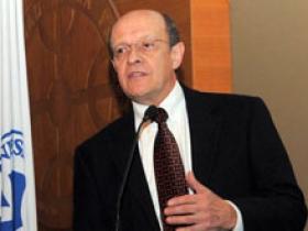 Dr. Salvador Álvarez Guarderas