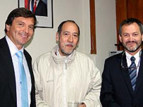 Sr. Luis Alberto Lindermeyer, Dr. José Figueroa y Sr. Sergio Molina