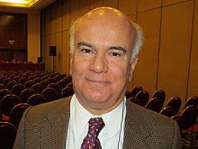 Dr. Rolando González Aldunate