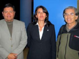 Sr. Carlos Morales, Sra. Pamela Ramos y Dr. Orlando Torres