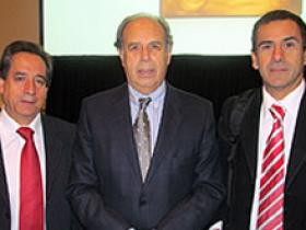 Dres. Eghon Guzmán, Luis Martínez y Omar Nazzal