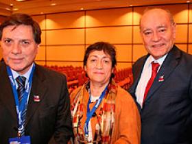Dres. Patricio Funtes, Nuvia Alvarado y Antonio Bayas