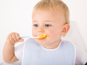 dieta materna, dieta del lactante, alergias alimentarias, alimentos alergénicos, alergias alimentarias infantiles, alérgenos, dieta alta en alérgenos, enfermedad alérgica, huevo, maní