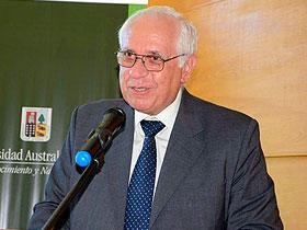 Dr. Esteban Rodríguez Cairo