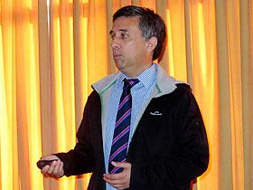 Dr. Álvaro Llancaqueo Valeri