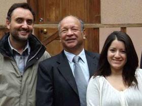 Dres. Matías Florenzano y Ricardo Tobar, Srta. Camila Ramírez