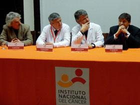Dres. Andrés Gumucio, Rony Muñoz, Patricio Gayán y Claudio Caro