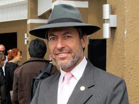 Dr. Julio Volenski Burgos