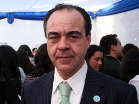 Dr. Augusto Brizzolara Smith