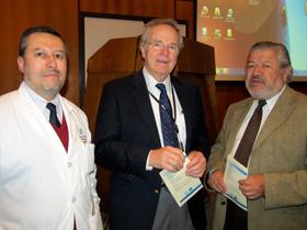 Dres. Eduardo Barra, Helmut Rennke y Raúl González
