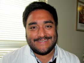 Dr. Roberto Rojas Oyarzo