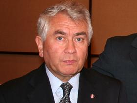 Dr.Enrique Paris
