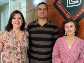 Sra. María Ester Smith, Dr. Marconi Fuentes y Sra. Lilian Briceño