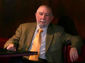 Dr. Mariano Ruiz-Esquide Jara