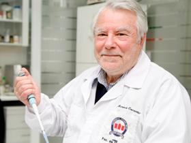 Dr. Horacio Croxatto Avoni