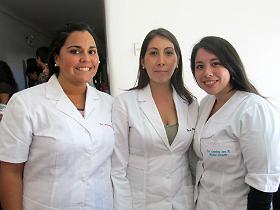 Dras. Daniela Cáceres, Loreto Moya y Carolina Jara
