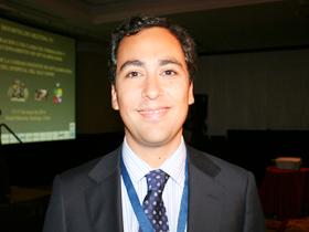 Dr. René Moya Behrens