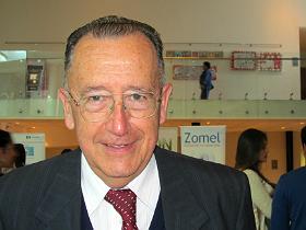 Dr. Patricio Cerón Ravest