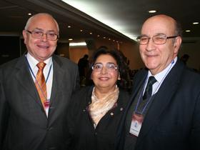 Dres. Nelson Barrientos, Maritza Carvajal y Marcelo Deviltat