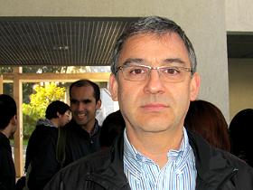 Dr. Claudio Villarroel Schmaisser